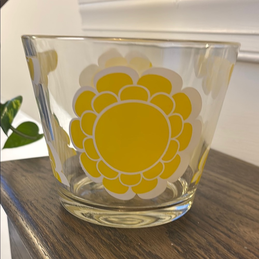 Vintage Colony glass ice bucket, yellow flowers, 6” diameter, 5 “ tall